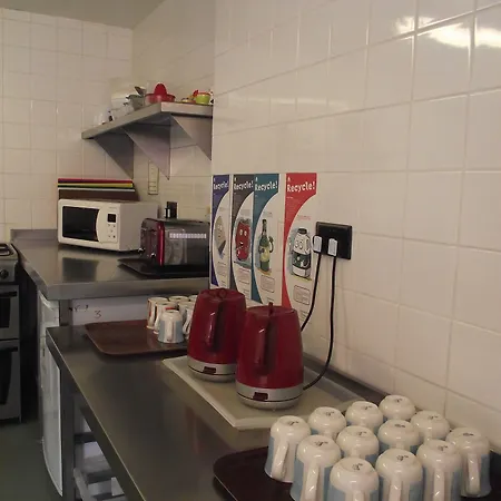 Yha - 4* 赫尔姆斯利