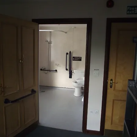 Yha - Хелмсли